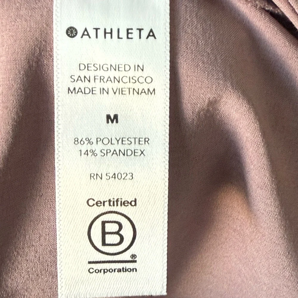 Athleta Boulevard Mauve V-Neck Short Sleeve Tee - Picture 4 of 6